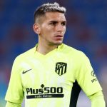 Lucas Torreira di laga Levante vs Atletico Madrid