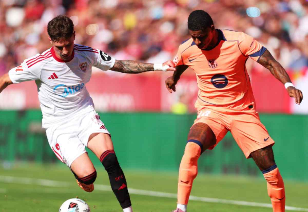 Marcus Rashford saat membela Barcelona di kandang Sevilla