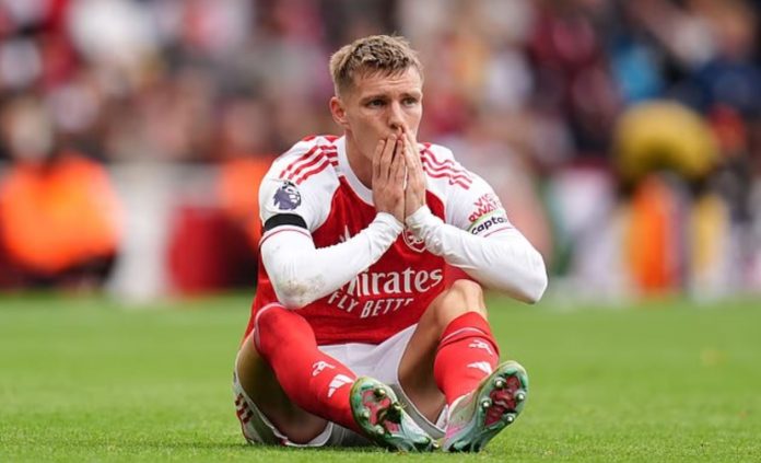 Martin Odegaard pemain Arsenal cedera lagi