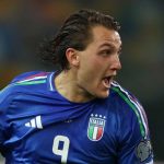 Mateo Retegui merayakan golnya ke gawang Israel