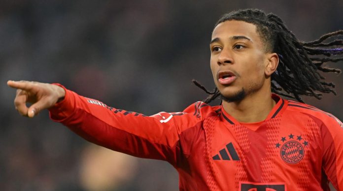 Michael Olise pemain Bayern Munchen