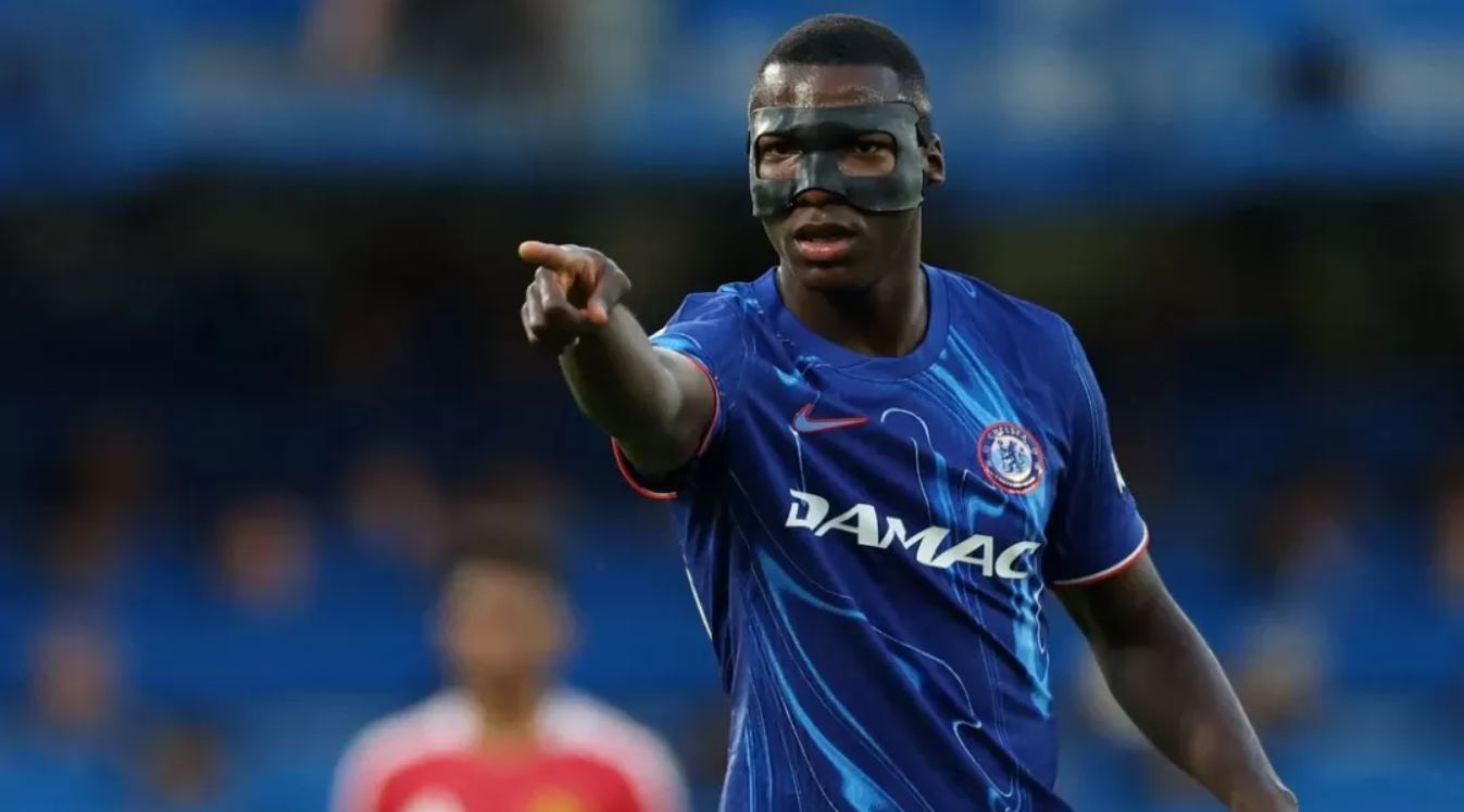 Moises Caicedo pemain Chelsea