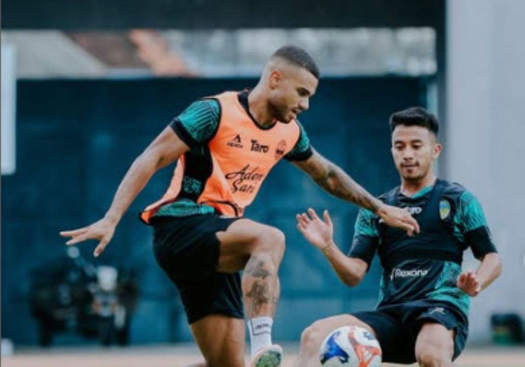PSIM Menjamu Persik Kediri di Pekan ke-11