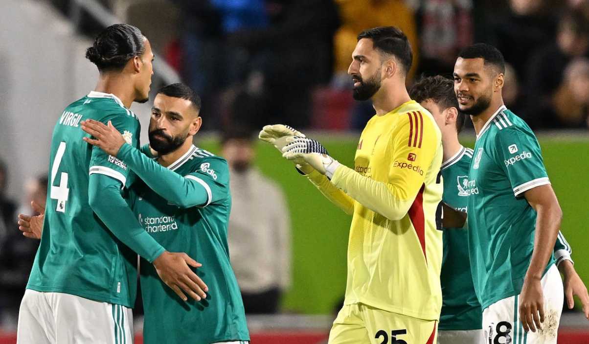 Para pemain Liverpool merayakan gol Mohamed Salah Para pemain Liverpool merayakan gol Mohamed Salah