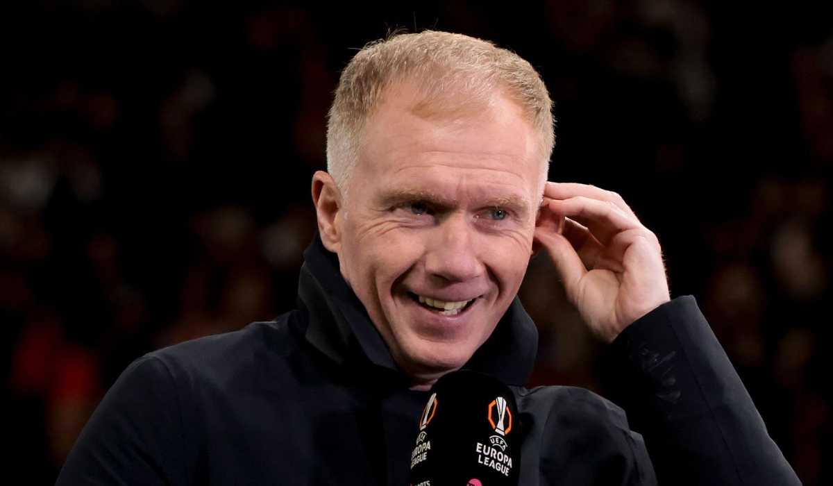 Paul Scholes saat meliput final Liga Europa 2025 Paul Scholes saat meliput final Liga Europa 2025