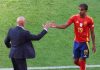 Pelatih Timnas Spanyol Luis de la Fuente dan Lamine Yamal