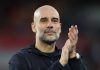 Pep Guardiola tepuk tangan ke fans usai kemenangan Manchester City atas Brentford
