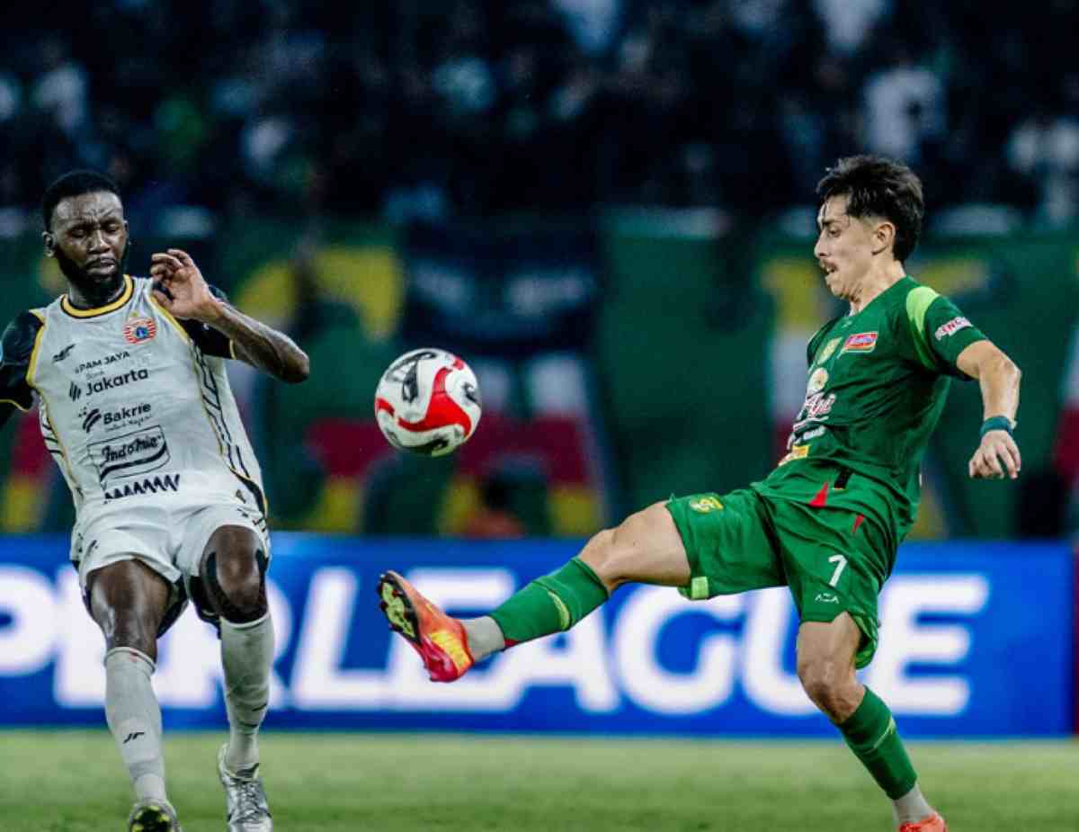 Persebaya Kalah 1-3 dari Persija di Kandang Sendiri Persebaya Kalah 1-3 dari Persija di Kandang Sendiri
