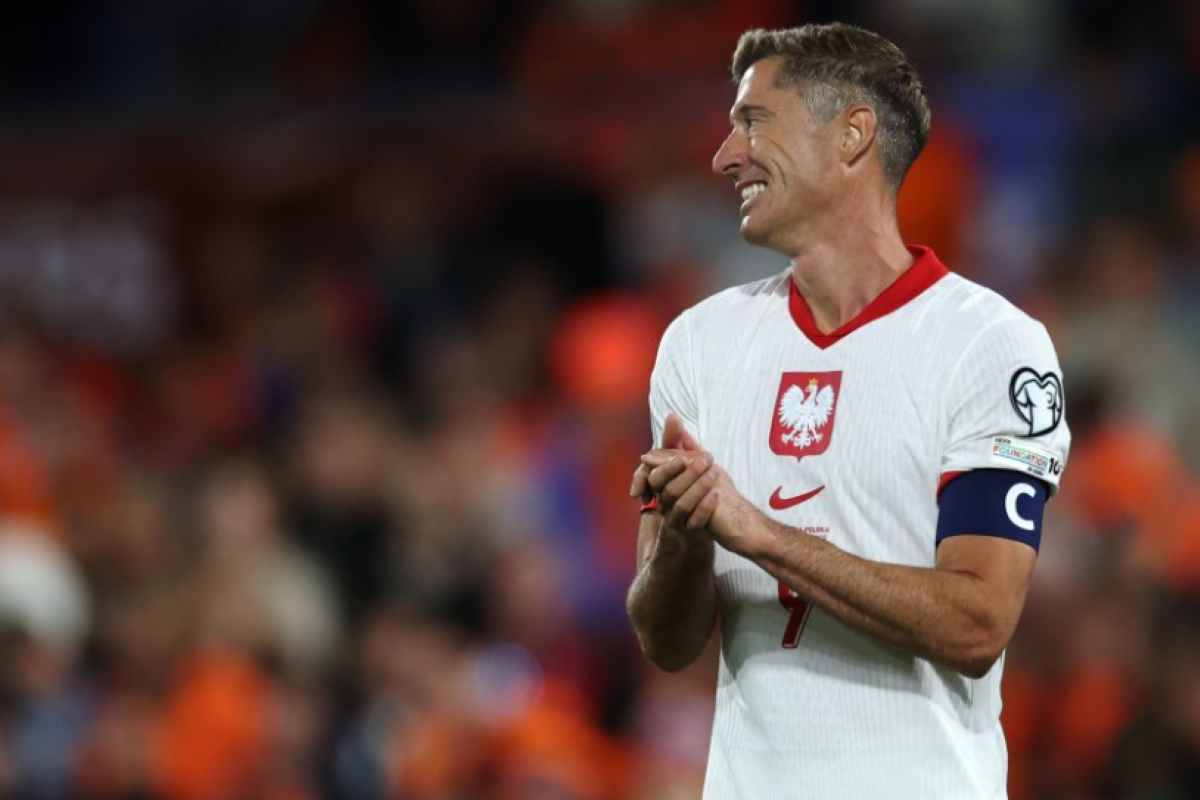 Robert Lewandowski Saat Membela Timnas Polandia di Kandang Lithuania Robert Lewandowski Saat Membela Timnas Polandia di Kandang Lithuania