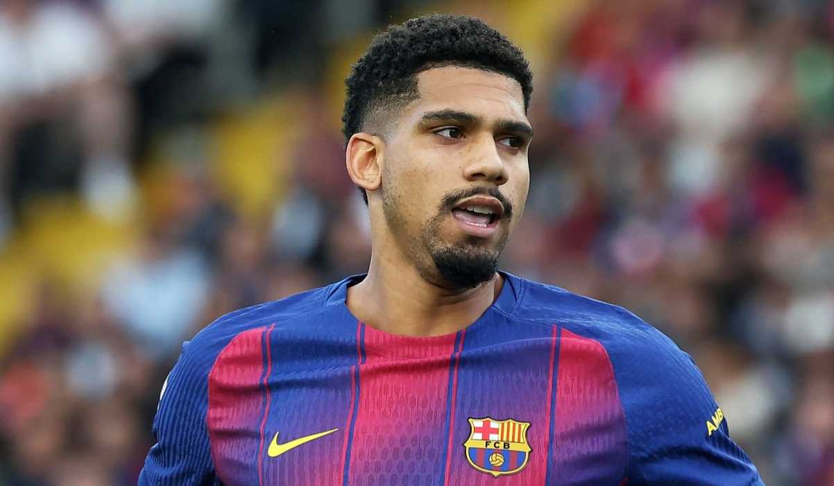 Ronald Araujo di laga Barcelona vs Girona Ronald Araujo di laga Barcelona vs Girona