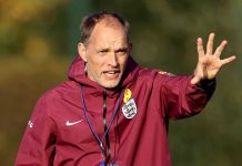 Thomas Tuchel pimpin sesi latihan timnas Inggris