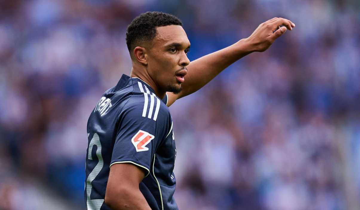 Trent Alexander-Arnold di laga Real Sociedad vs Real Madrid