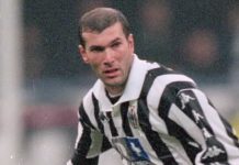 Zinedine Zidane saat masih bermain di Juventus
