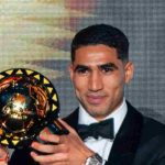 Achraf Hakimi Bek Pertama Peraih Gelar Pemain Terbaik Afrika Tahun Ini Achraf Hakimi Saat Menerima Penghargaan Pemain Afrika Terbaik Tahun Ini
