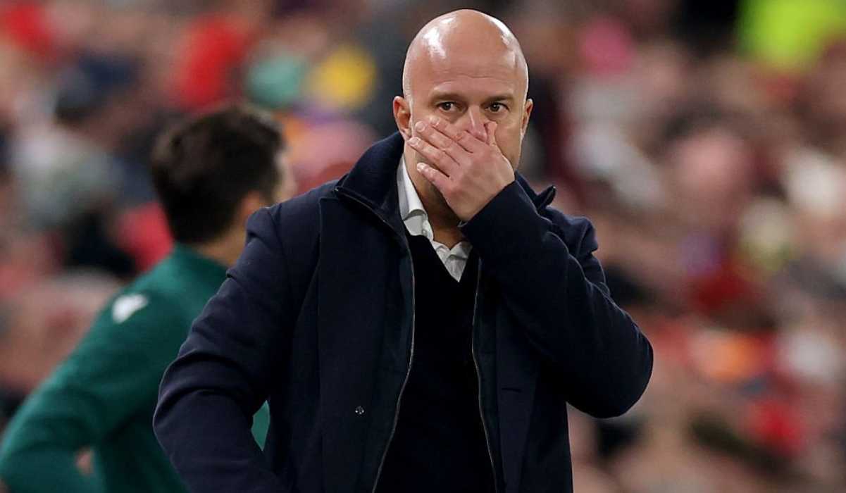 Arne Slot di laga Liverpool vs PSV Eindhoven