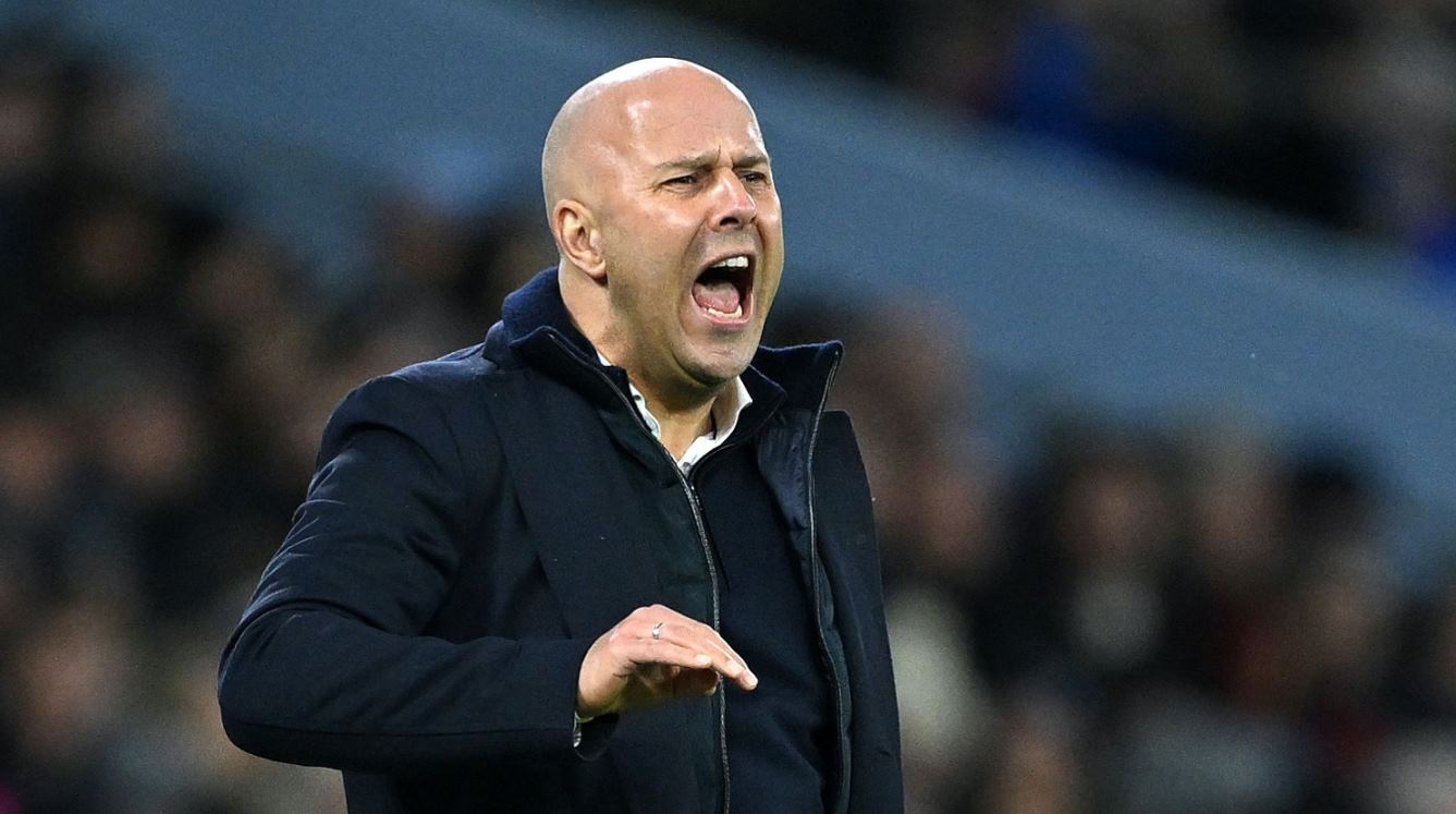 Forest Datang dengan Senjata Long Ball, Liverpool Wajib Siaga Hadapi Gaya Dyche Forest Datang dengan Senjata Long Ball, Liverpool Wajib Siaga Hadapi Gaya Dyche