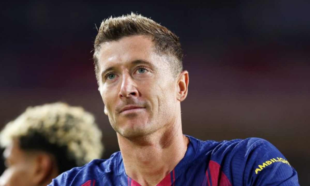 Barcelona Mulai Berpikir untuk Pertahankan Lewandowski