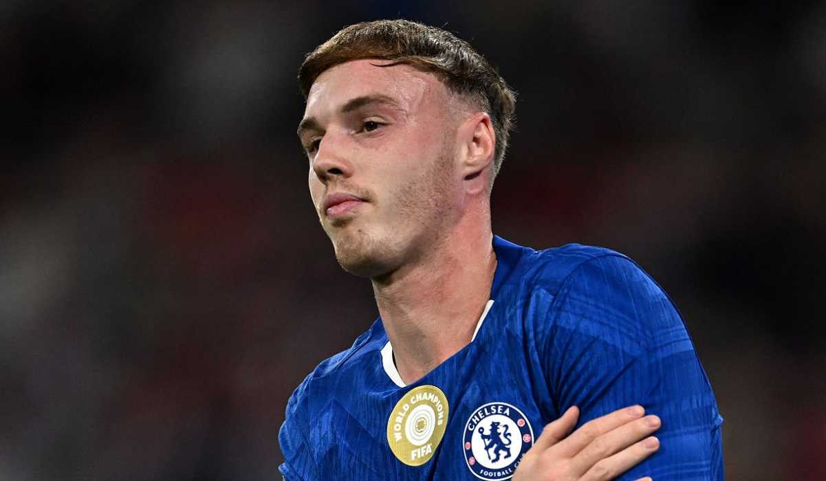 Cole Palmer merayakan golnya untuk Chelsea
