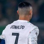 Cristiano Ronaldo Terancam Absen di Piala Dunia Akibat Sanksi Kartu Merah Cristiano Ronaldo meninggalkan lapangan usai diganjar kartu merah