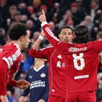 Liverpool Makin Terpuruk, Hanya Dua Pemain Ini yang Masih Menjaga Standar Dominik Szoboszlai merayakan gol timnya di laga Liverpool vs PSV