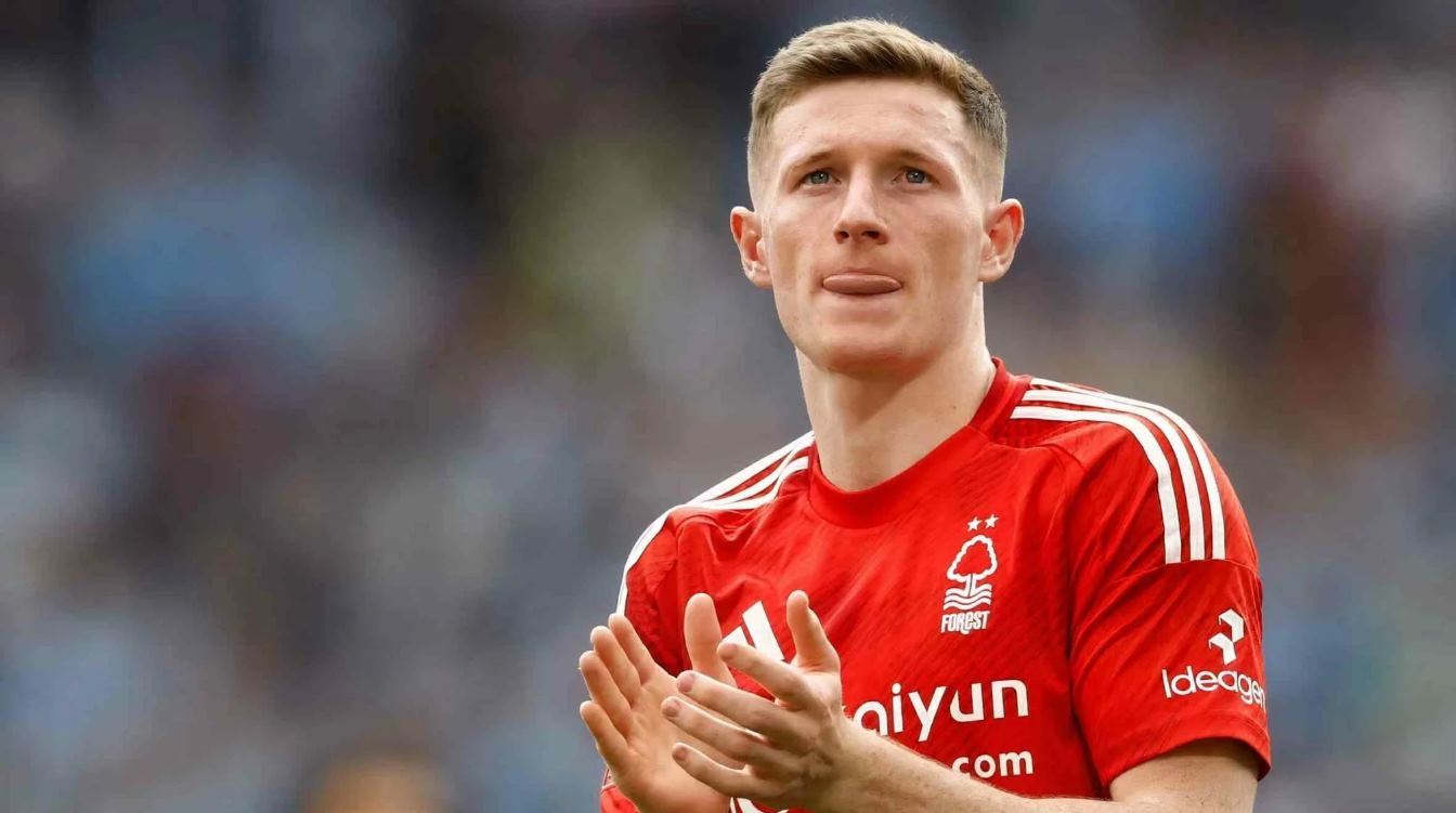 Elliot Anderson pemain Nottingham Forest