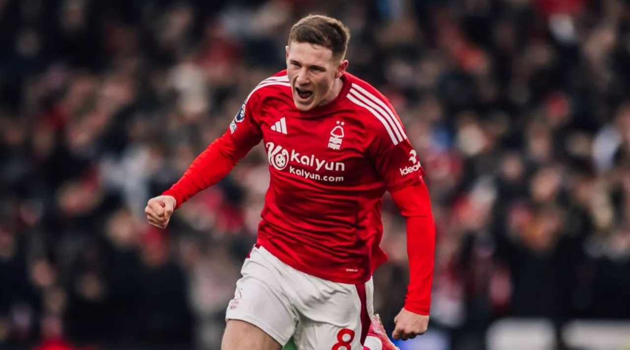 Elliot Anderson pemain Nottngham Forest