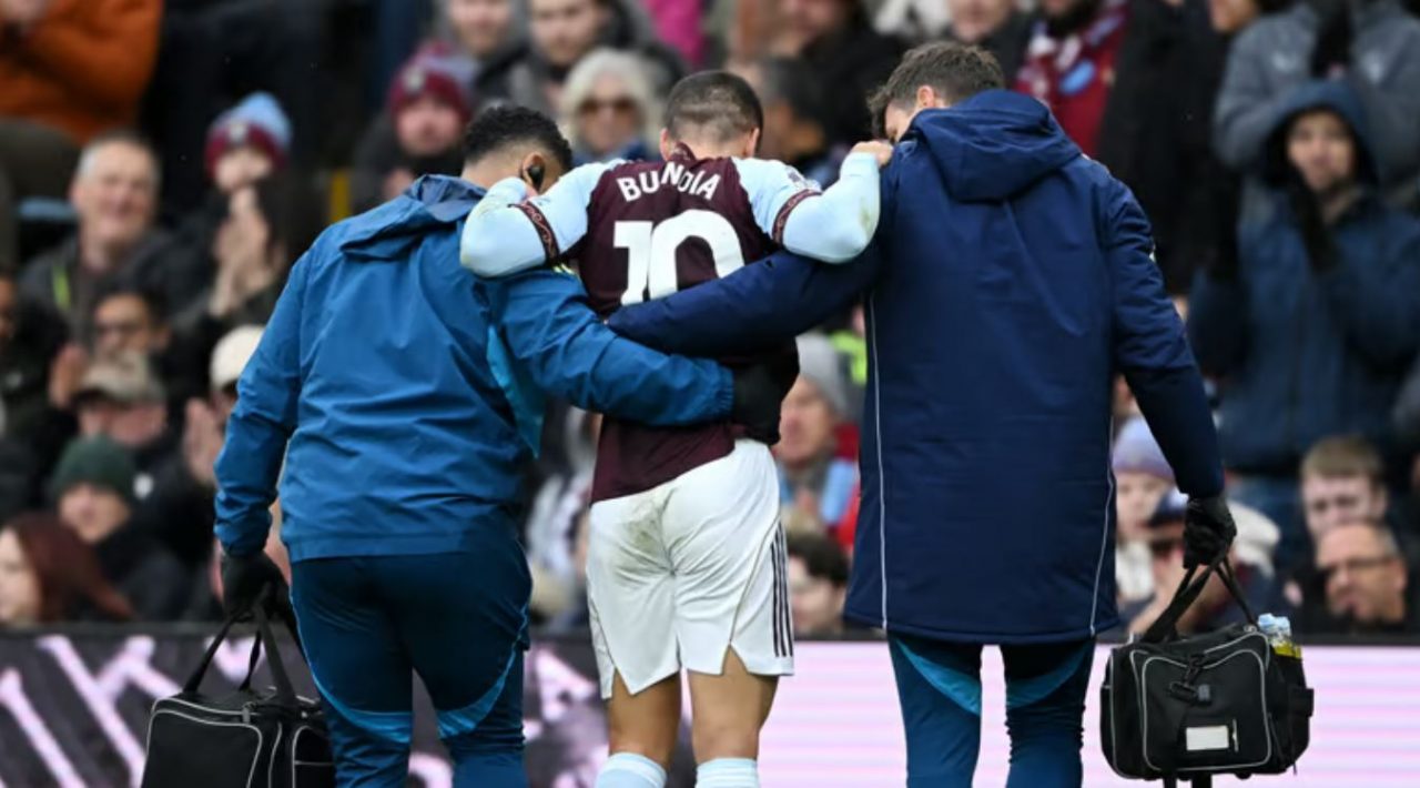 Emiliano Buendia pemain Aston Villa absen lawan Liverpool
