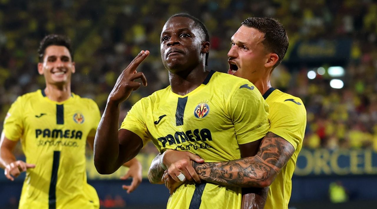 Arsenal dan MU Tantang Barcelona dalam Perburuan Bintang Levante, Etta Eyong