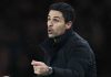 Gestur Mikel Arteta di laga Arsenal vs Bayern Munchen