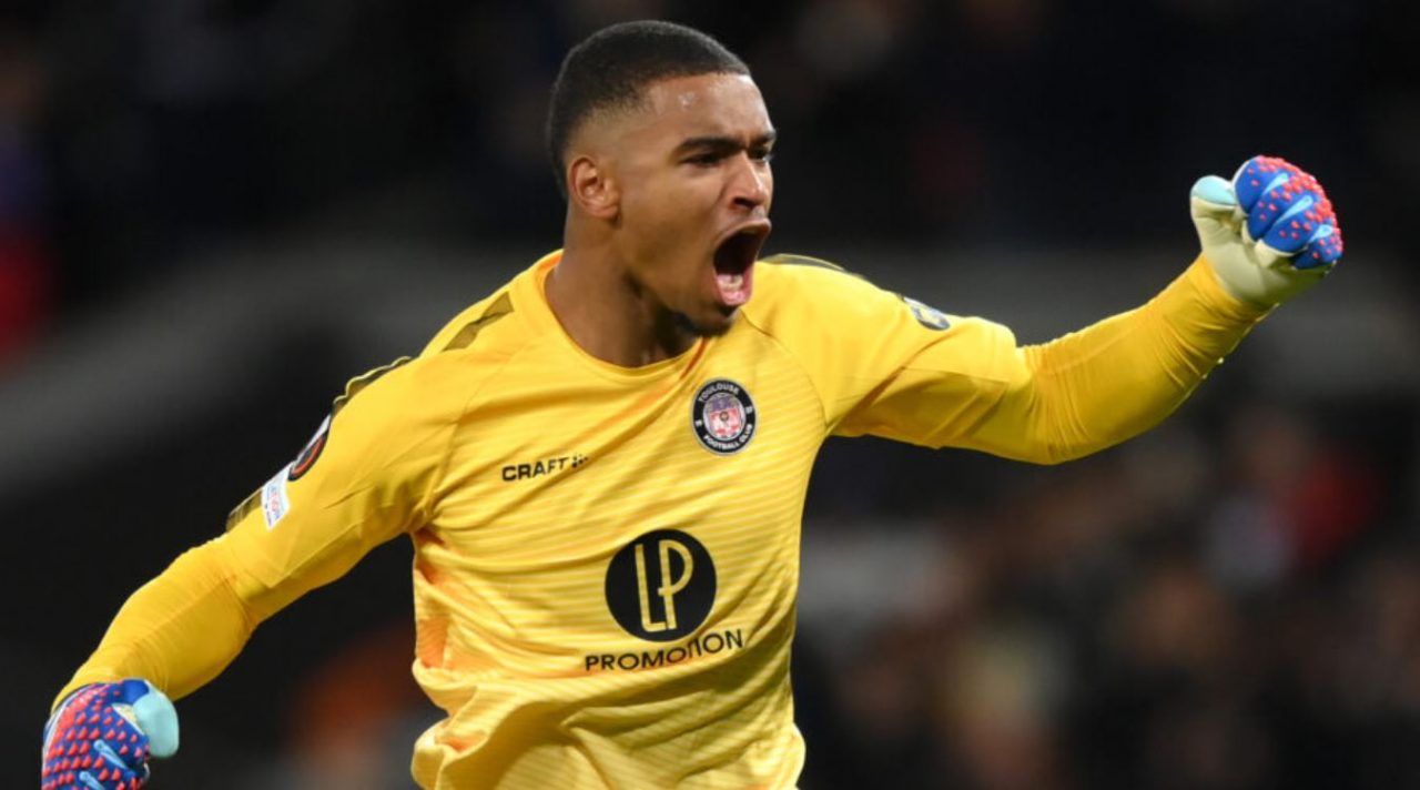 Nama Guillaume Restes muncul dalam radar Newcastle, blunder beruntun buat posisi Nick Pope terancam di Newcastle