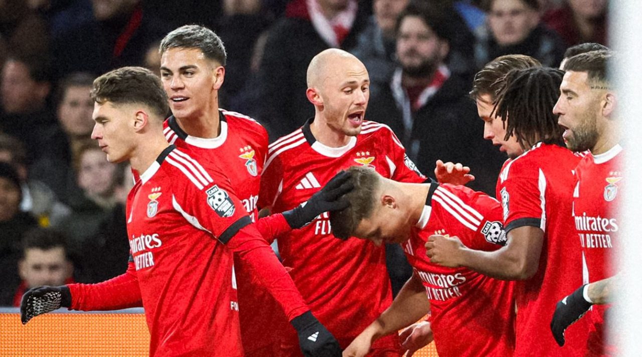 Hasil Ajax Amsterdam vs Benfica skor 0-2 di Liga Champions