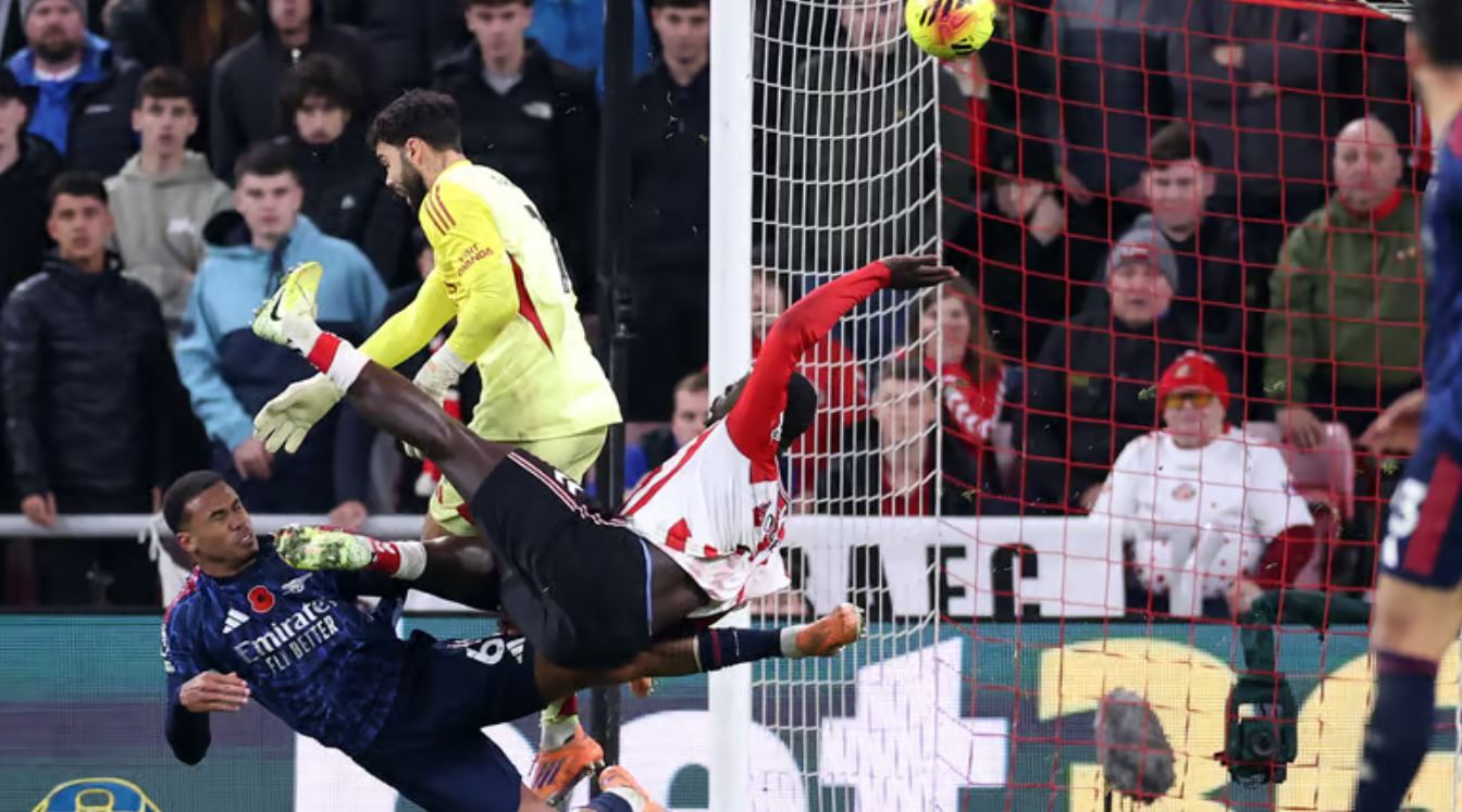 Hasil Sunderland vs Arsenal skor akhir 2-2 di Liga Inggris Hasil Sunderland vs Arsenal skor akhir 2-2 di Liga Inggris