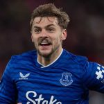 Kiernan Dewsbury-Hall merayakan gol ke gawang Manchester United