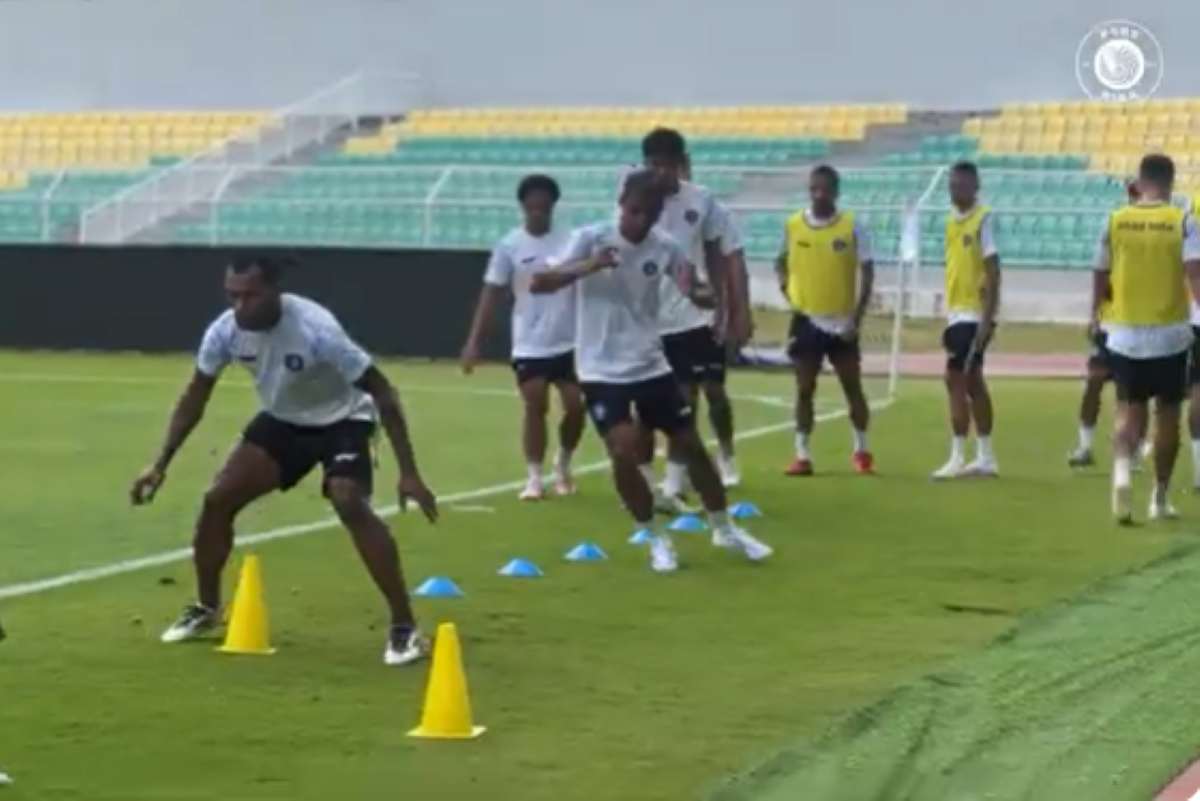 Latihan PSBS Biak Jelang Pertandingan