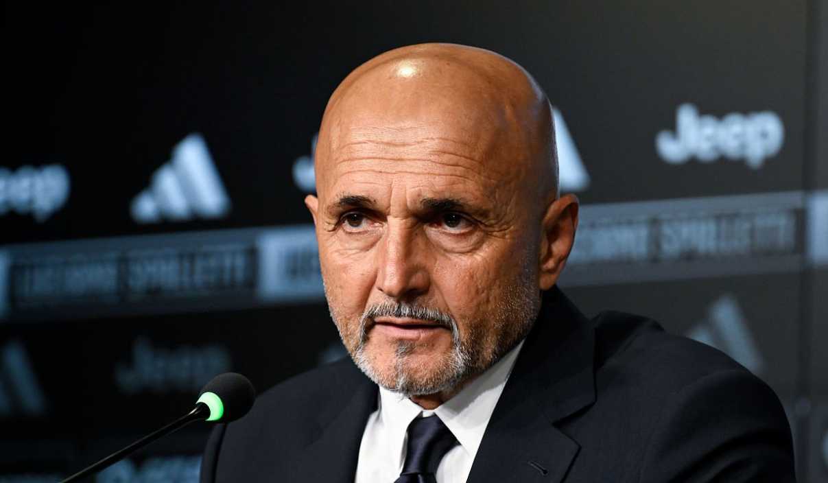 Luciano Spalletti dalam konferensi pers pertama sebagai pelatih Juventus Luciano Spalletti dalam konferensi pers pertama sebagai pelatih Juventus