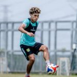 Mikael Tata Sudah Tersedia untuk Laga Persebaya di Kandang Persik