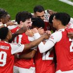 Gelar Premier League Sudah Ditentukan Pemenangnya Jika Arsenal Kalahkan The Blues Para pemain Arsenal merayakan gol Jurrien Timber ke gawang Bayern Munchen