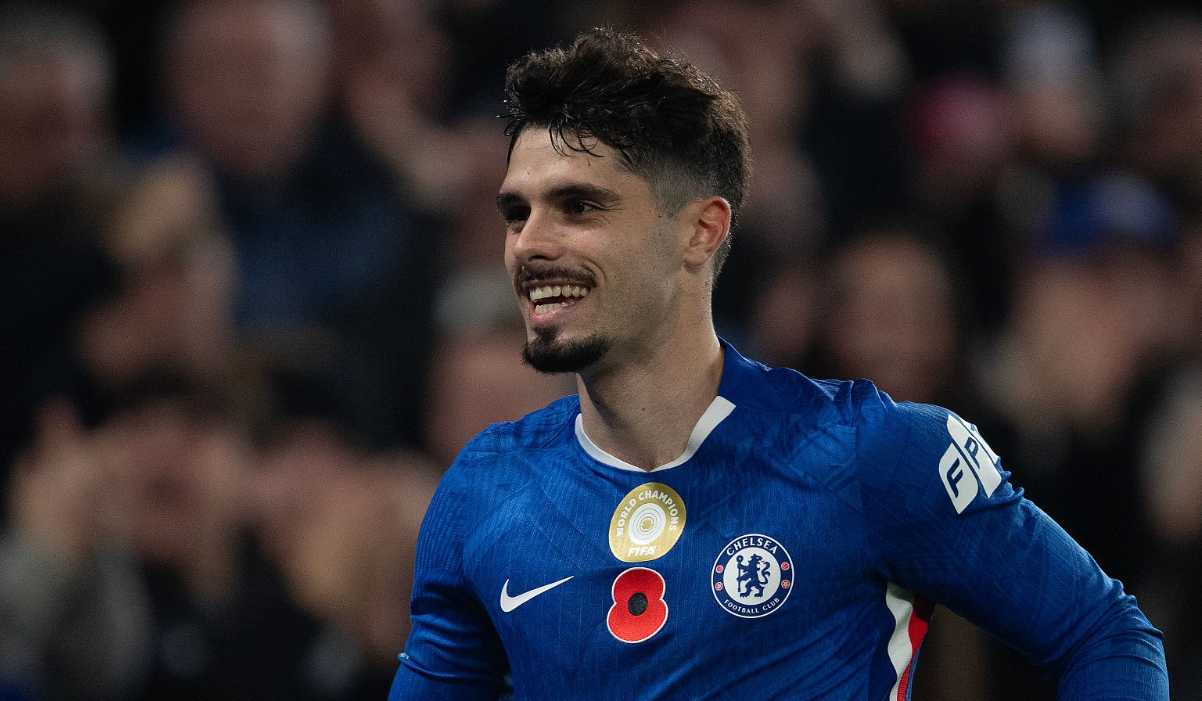 Pedro Neto merayakan golnya untuk Chelsea Pedro Neto merayakan golnya untuk Chelsea