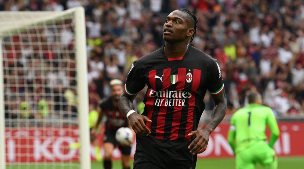 Rafael Leao pemain AC Milan