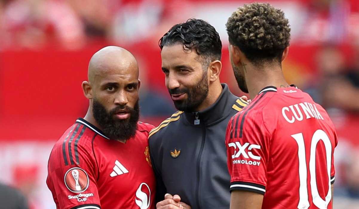 Ruben Amorim bersama Matheus Cunha dan Bryan Mbeumo Ruben Amorim bersama Matheus Cunha dan Bryan Mbeumo