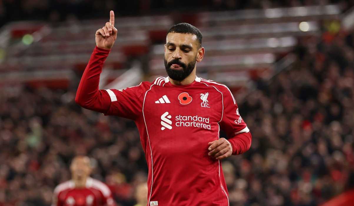Selebrasi Mohamed Salah usai jebol gawang Aston Villa Selebrasi Mohamed Salah usai jebol gawang Aston Villa