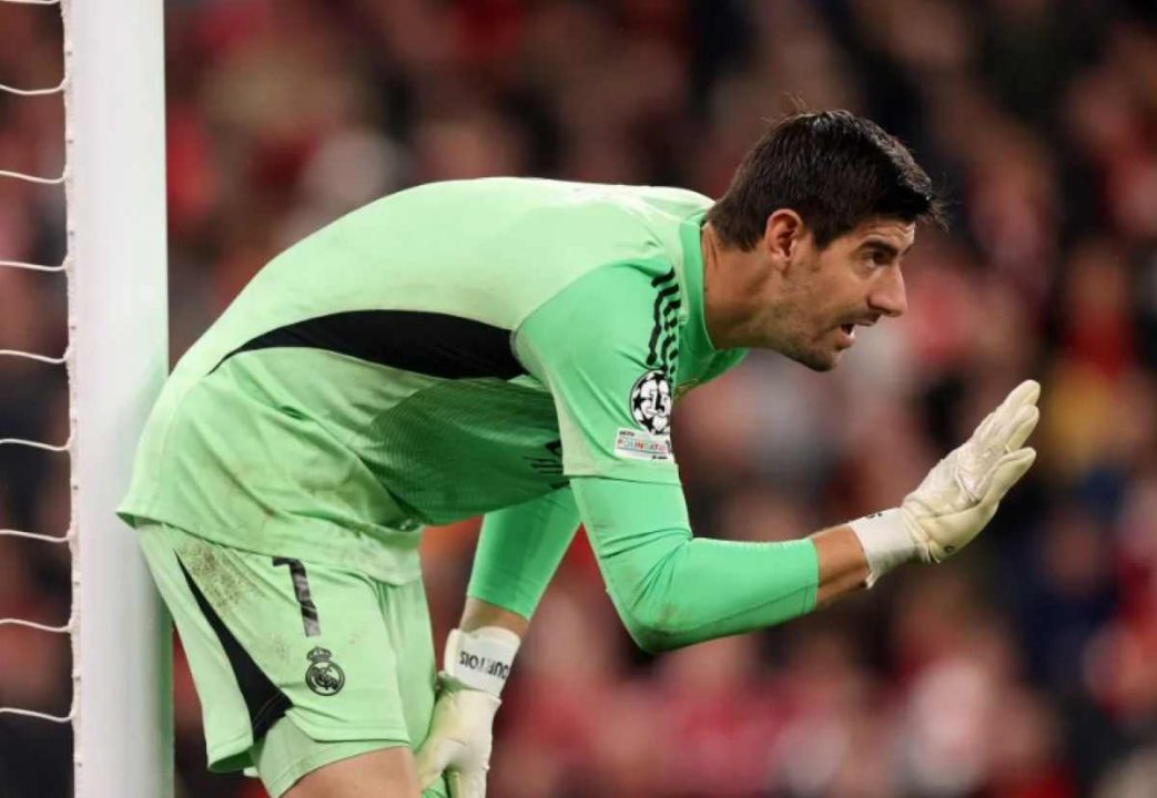 Thibaut Courtois dalam sebuah aksinya bersama Real Madrid