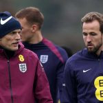 Empat Keputusan Besar Tuchel yang Akan Tentukan Nasib Inggris di Piala Dunia 2026 Thomas Tuchel berbicara dengan Harry Kane di sesi latihan Inggris