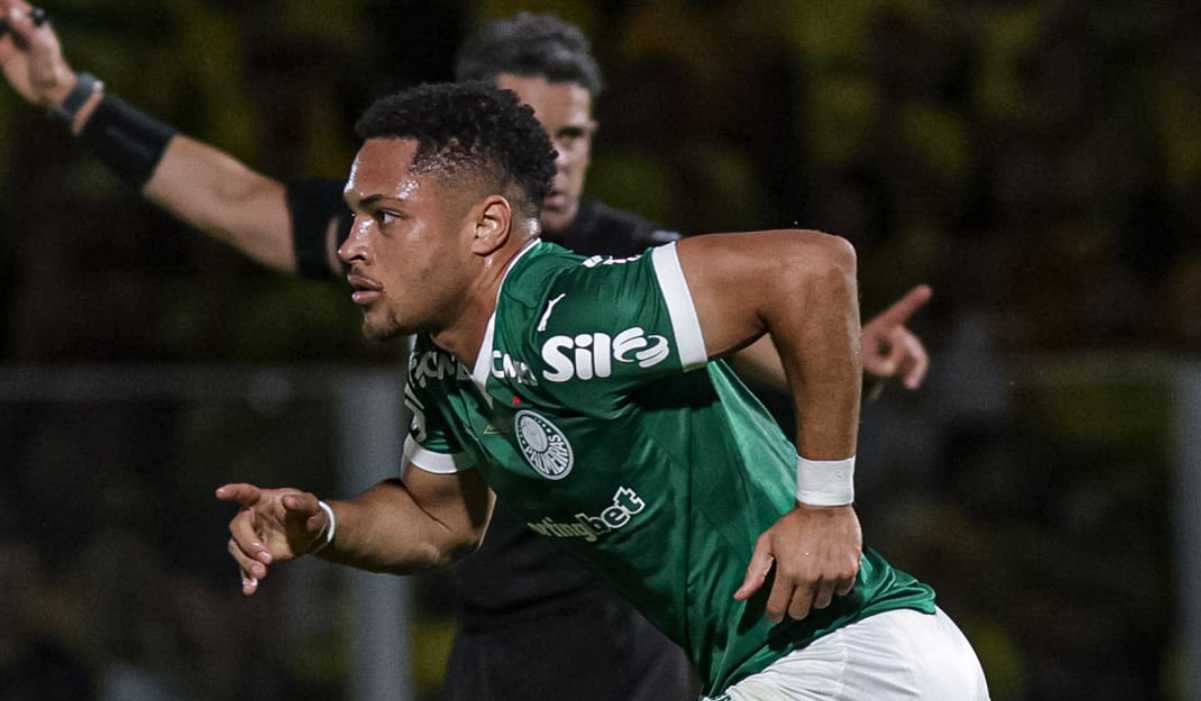 Vitor Roque di laga Mirassol v Palmeiras