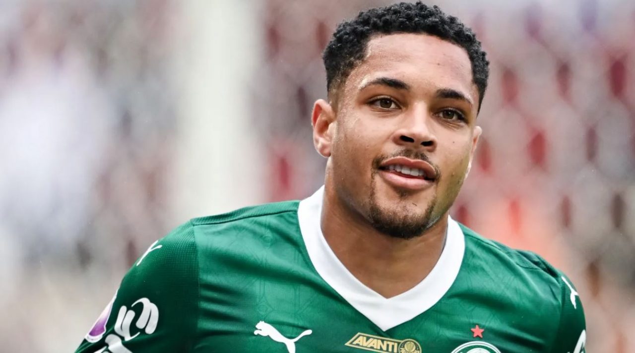 Vitor Roque pemain Palmeiras mantan pemain Barcelona