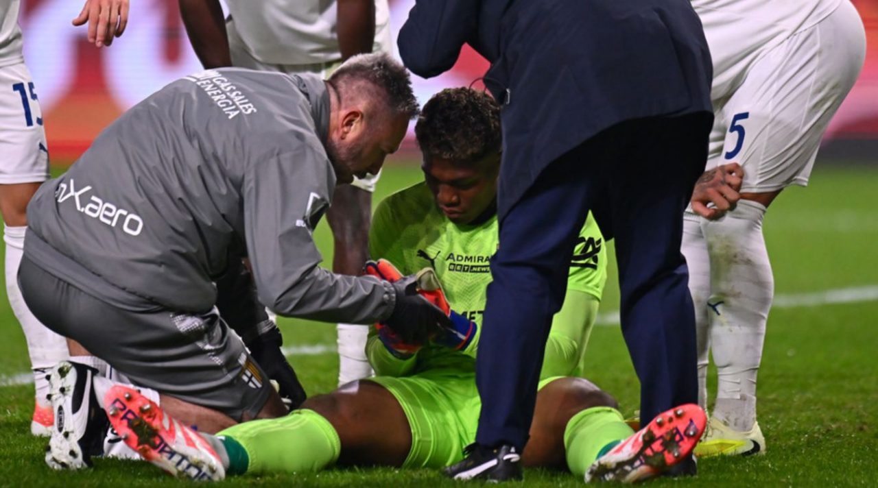 Suzuki Cedera Panjang, Parma Siapkan Kejutan: Sirigu atau Sepe yang Datang?