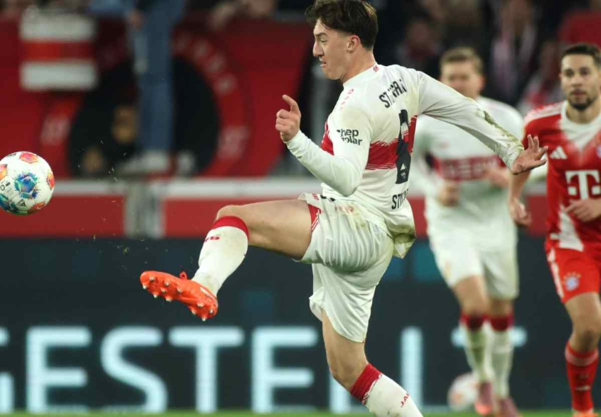 Angelo Stiller dalam Sebuah Aksinya untuk Stuttgart