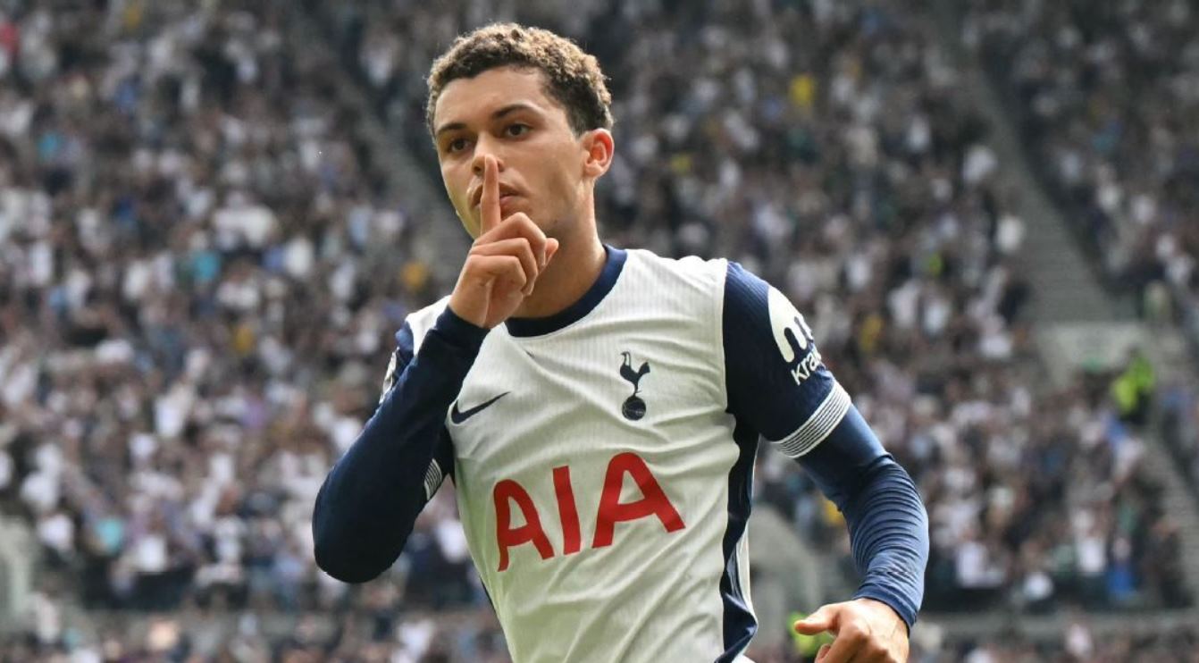 Brennan Johnson winger Tottenham Hotspur