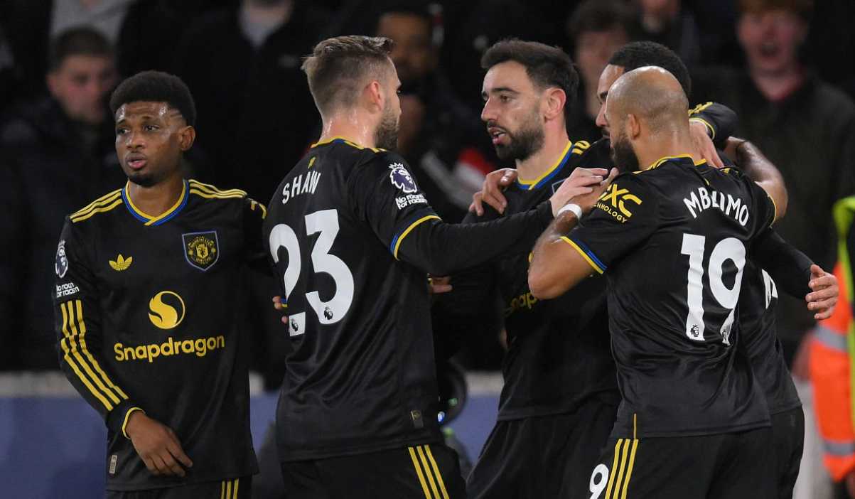 Manchester United Kehilangan Pendapatan Sponsor, Fokus Baru Diarahkan ke Meja Direksi