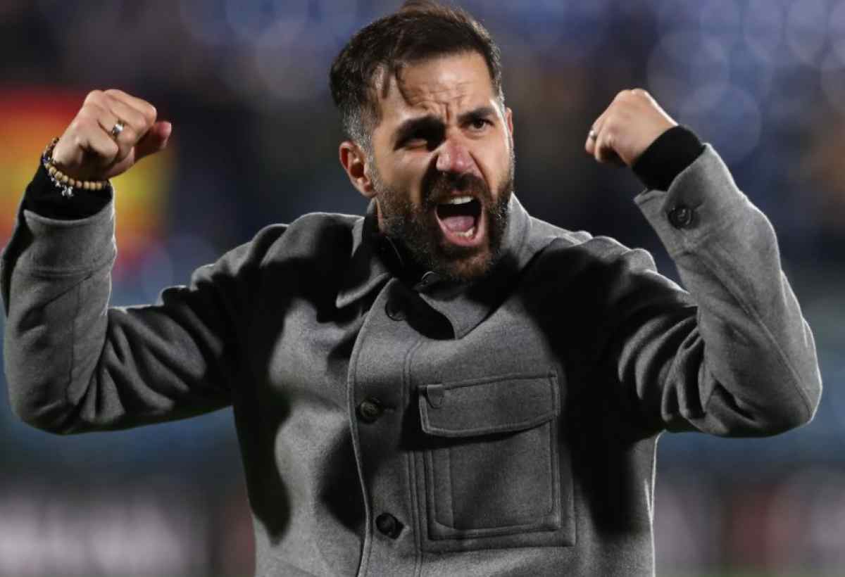 Cesc Fabregas Saat Memandu Como Cesc Fabregas Saat Memandu Como